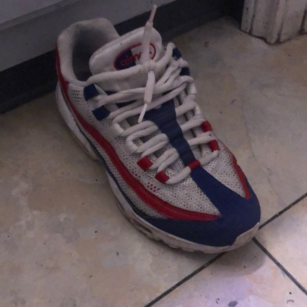 Airmax 95s size 8